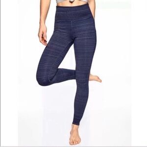 Athleta High Rise Jacquard Chaturanga Tight leggings in navy blue